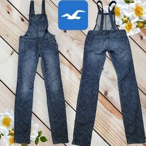 HOLLISTER overalls women’s size Xsmall faded aztec print